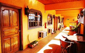 Hotel La Hacienda De La Langosta Roja